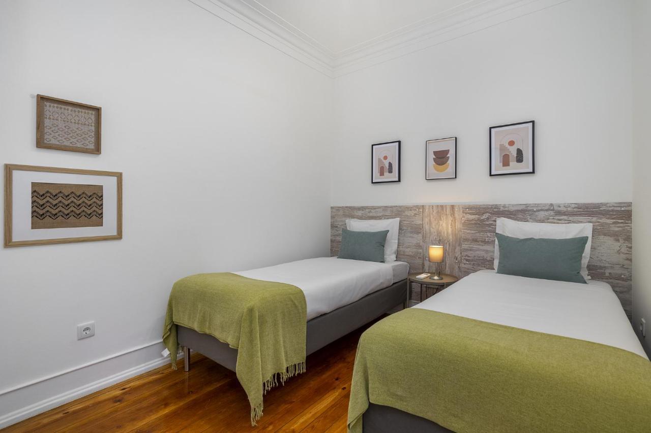 Whome Hideaway Family Apartment #2 Lisbon Bagian luar foto