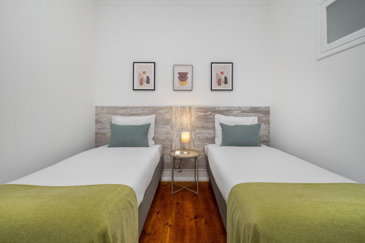 Whome Hideaway Family Apartment #2 Lisbon Bagian luar foto