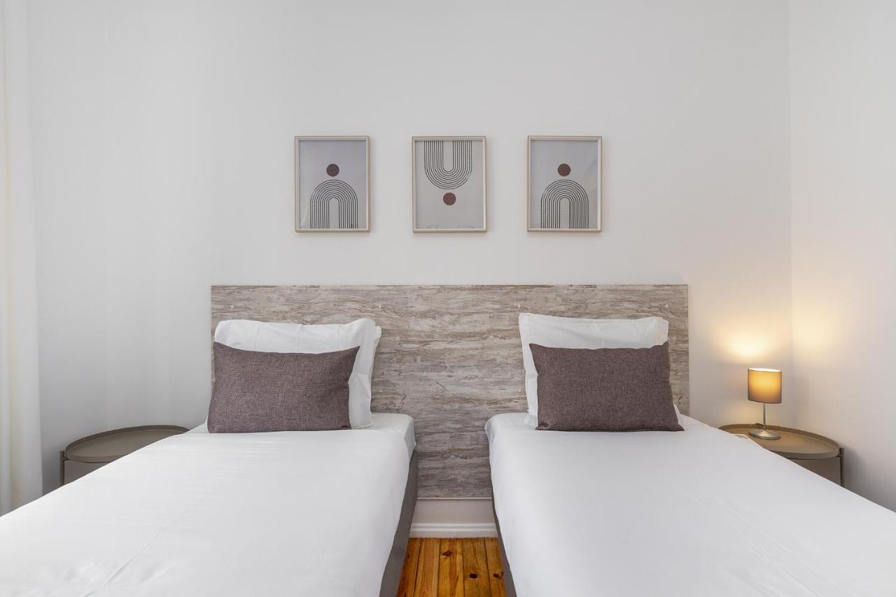 Whome Hideaway Family Apartment #2 Lisbon Bagian luar foto